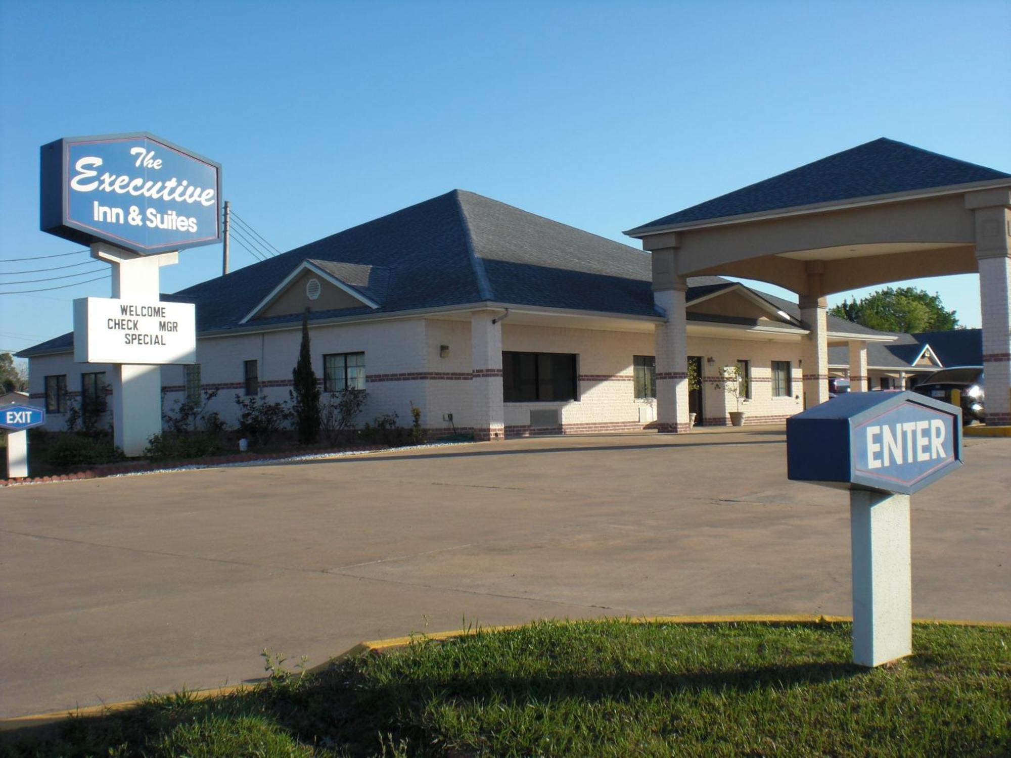 Executive Inn & Suites West Columbia Exterior photo