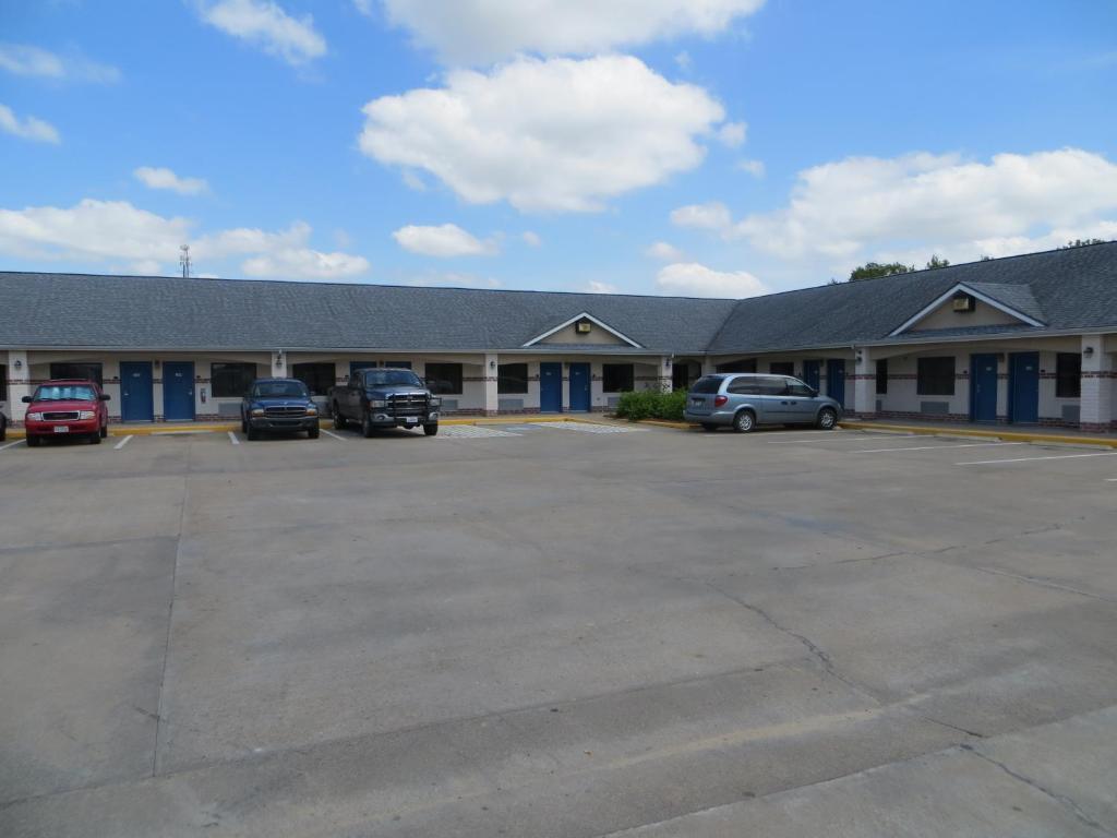 Executive Inn & Suites West Columbia Exterior photo